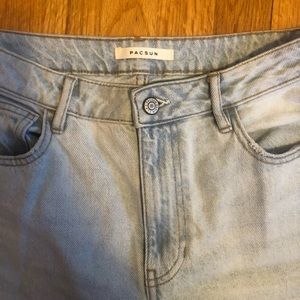 PacSun Light Wash Mom Jeans~ Women’s